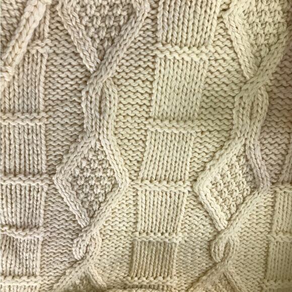 Inis Crafts Irish merino wool butter yellow S cable knit turtleneck knit sweater - Picture 9 of 9